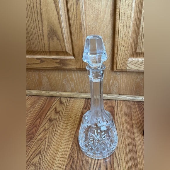 Vintage Glass Crystal Liquor Decanter With Stopper - Picture 5 of 5